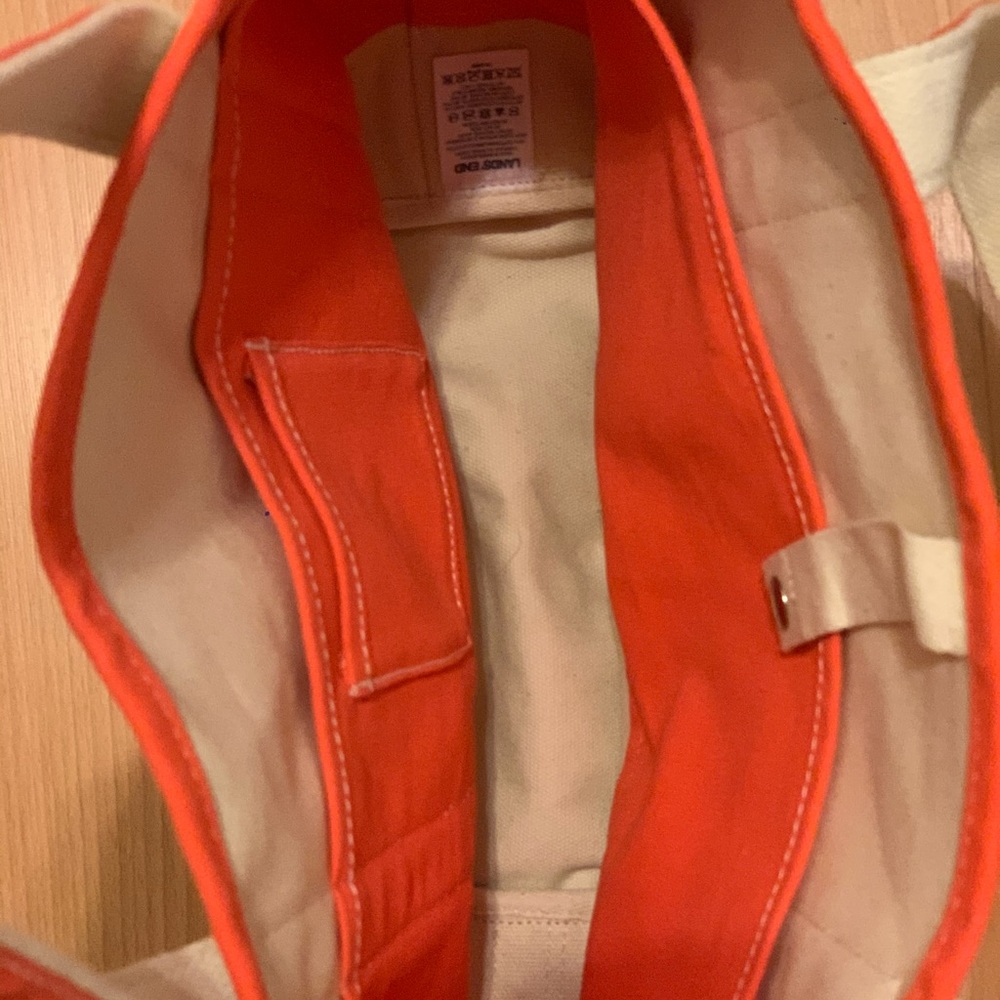 TOTES - Picture 9 of 9